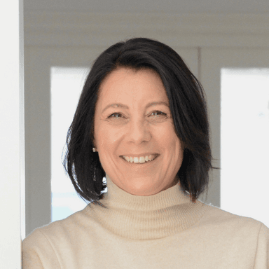 Davina Stanley
