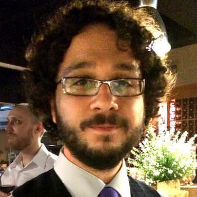 Sinan Özel